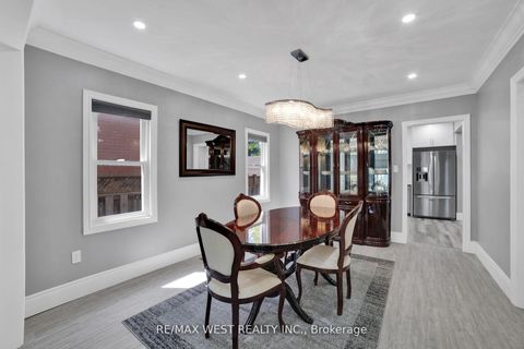 Photo 5 at 339 Parklane Road, CP College Park, Oakville