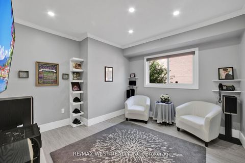 Photo 9 at 339 Parklane Road, CP College Park, Oakville