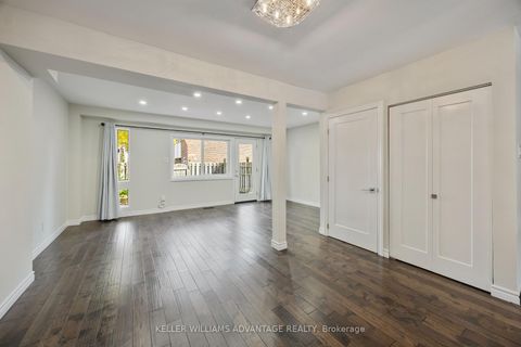 Photo 3 at 118 - 69 Godstone Road, Don Valley Village, Toronto