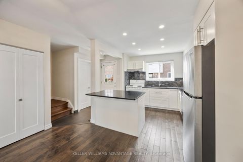 Photo 4 at 118 - 69 Godstone Road, Don Valley Village, Toronto
