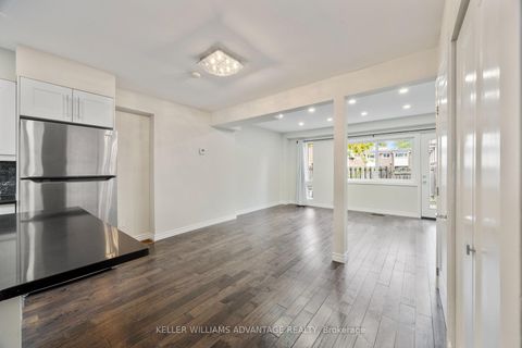 Photo 7 at 118 - 69 Godstone Road, Don Valley Village, Toronto