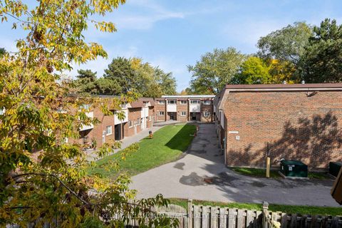 Photo 30 at 118 - 69 Godstone Road, Don Valley Village, Toronto