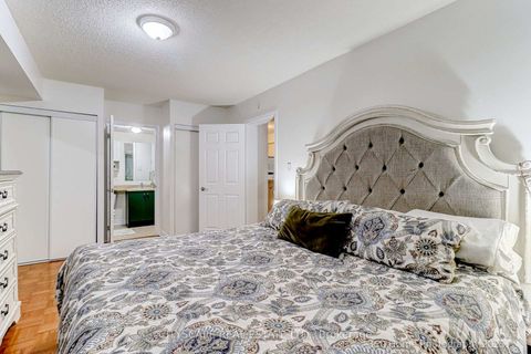 Photo 9 at 101 - 245 Pine Grove Road, Islington Woods, Vaughan