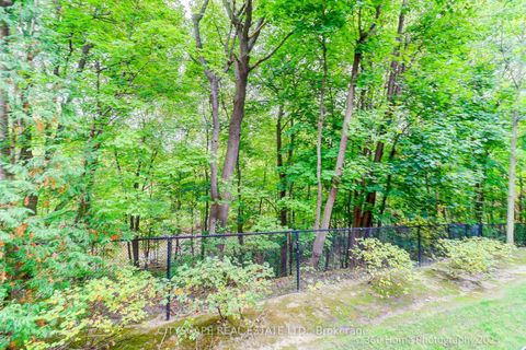 Photo 15 at 101 - 245 Pine Grove Road, Islington Woods, Vaughan