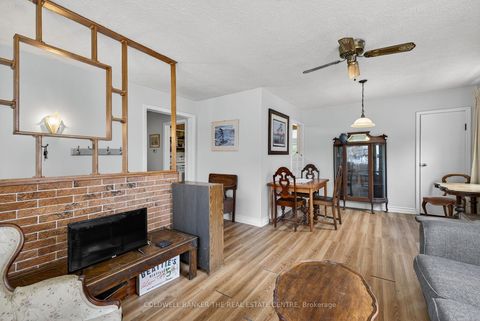 Photo 6 at 275 Maple Street, College Manor, Newmarket