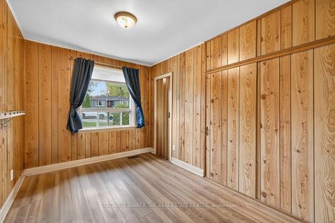Photo 11 at 275 Maple Street, College Manor, Newmarket