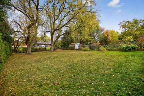 Photo 24 at 275 Maple Street, College Manor, Newmarket