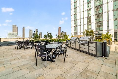 Photo 31 at 717 - 10 Honeycrisp Crescent, Vaughan Corporate Centre, Vaughan