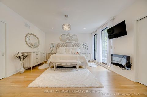 Photo 13 at 238 Renforth Drive, Markland Wood, Toronto