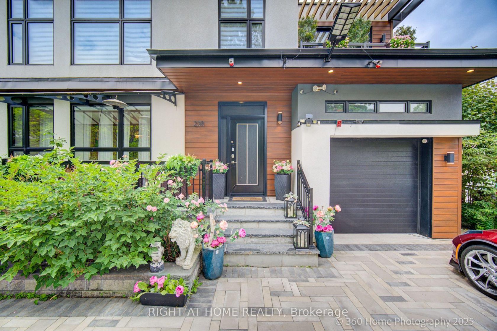 238 Renforth Drive, Markland Wood, Toronto 