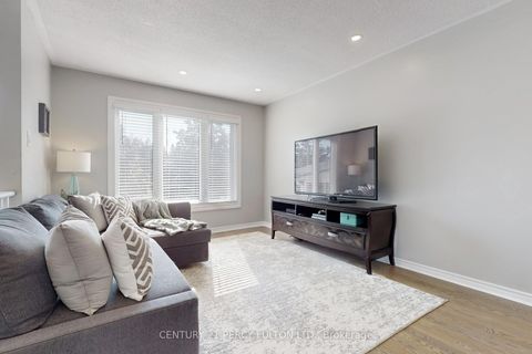 Photo 7 at 50 Freeland Avenue, Bowmanville, Clarington