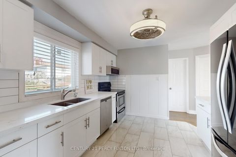 Photo 12 at 50 Freeland Avenue, Bowmanville, Clarington