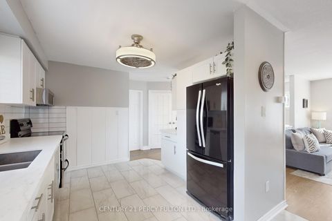 Photo 13 at 50 Freeland Avenue, Bowmanville, Clarington