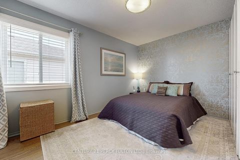 Photo 19 at 50 Freeland Avenue, Bowmanville, Clarington