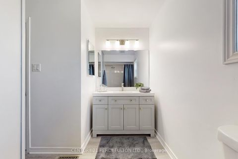 Photo 22 at 50 Freeland Avenue, Bowmanville, Clarington