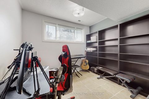 Photo 37 at 50 Freeland Avenue, Bowmanville, Clarington