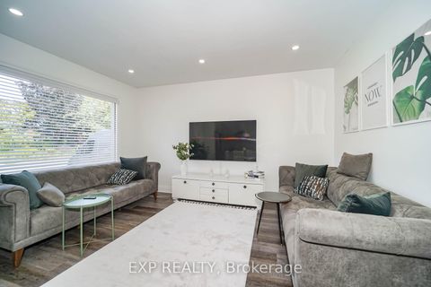 Photo 5 at 43 Southmead Road, Birchmount, Toronto Photo 5 at 43 Southmead Road, Birchmount, Toronto