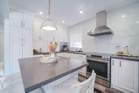 Photo 9 at 43 Southmead Road, Birchmount, Toronto Photo 9 at 43 Southmead Road, Birchmount, Toronto