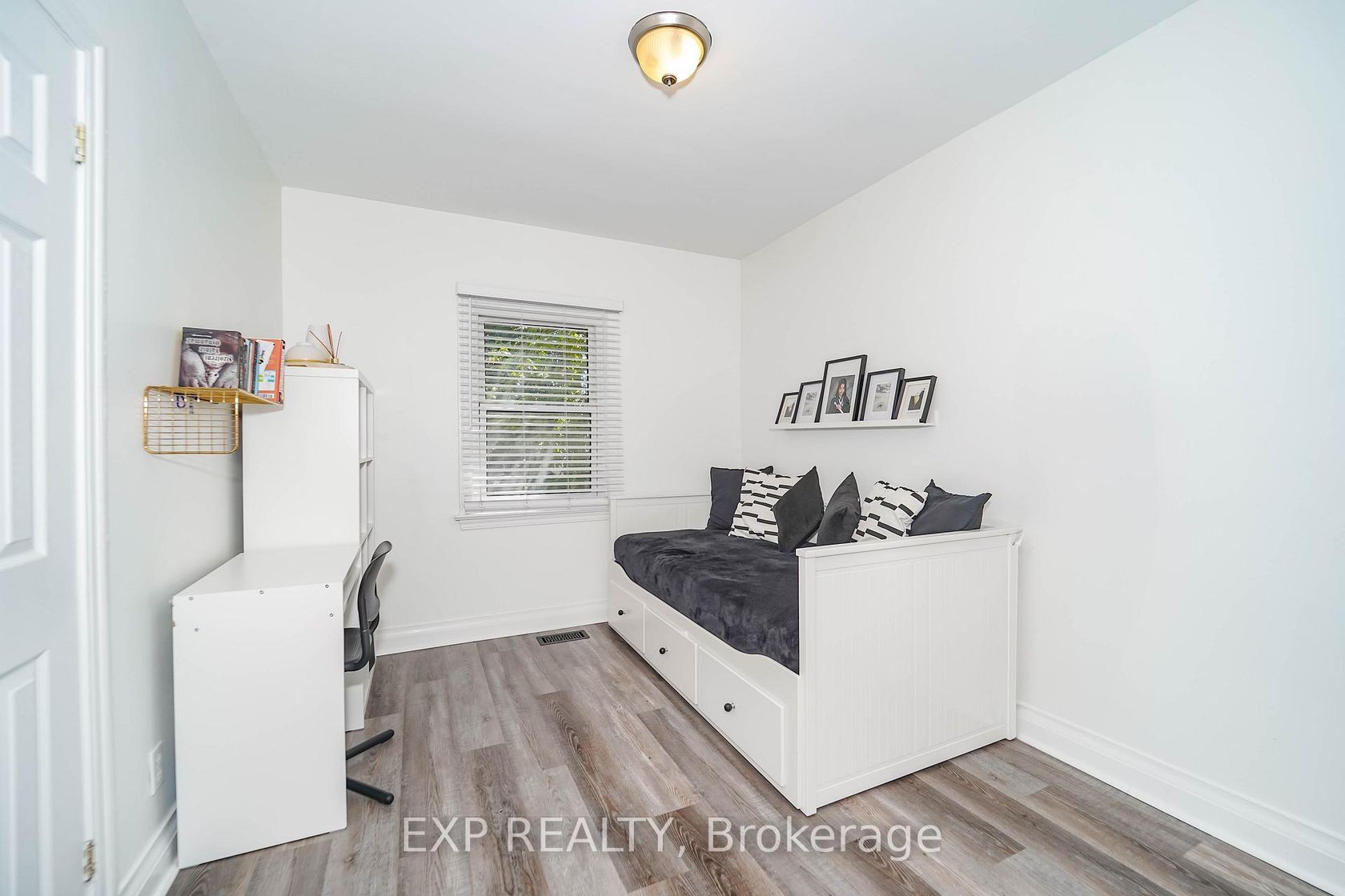Photo 16 at 43 Southmead Road, Birchmount, Toronto Photo 16 at 43 Southmead Road, Birchmount, Toronto