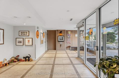 Photo 5 at 405 - 2130 Weston Road, Weston, Toronto