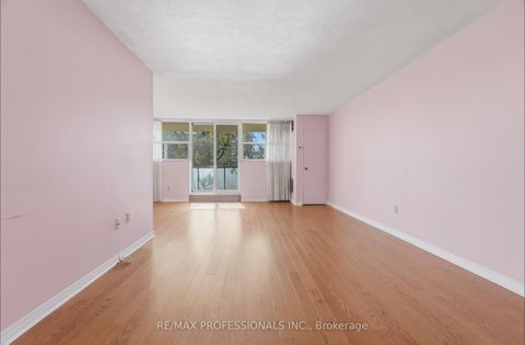 Photo 9 at 405 - 2130 Weston Road, Weston, Toronto