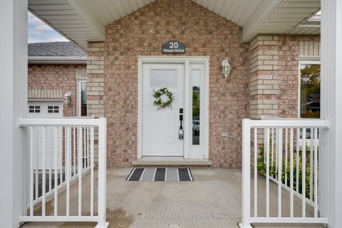 Photo 1 at 20 Player Drive, East Bayfield, Barrie