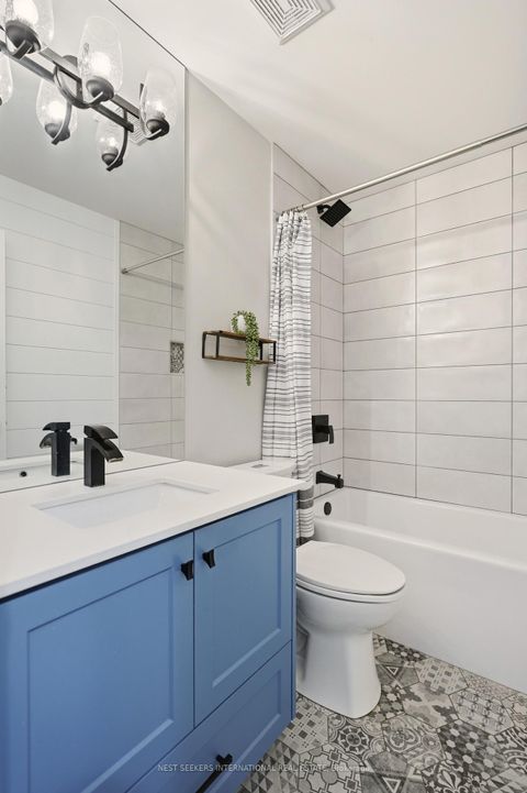 Photo 14 at 20 Player Drive, East Bayfield, Barrie