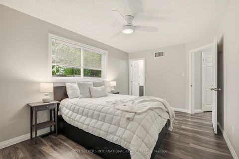 Photo 20 at 20 Player Drive, East Bayfield, Barrie