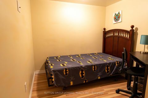 Photo 37 at 2415 Valley Heights Crescent, RO River Oaks, Oakville