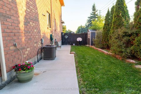 Photo 38 at 2415 Valley Heights Crescent, RO River Oaks, Oakville