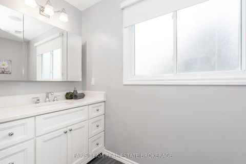 Photo 15 at 2275 Webb Street, Stroud, Innisfil Photo 15 at 2275 Webb Street, Stroud, Innisfil