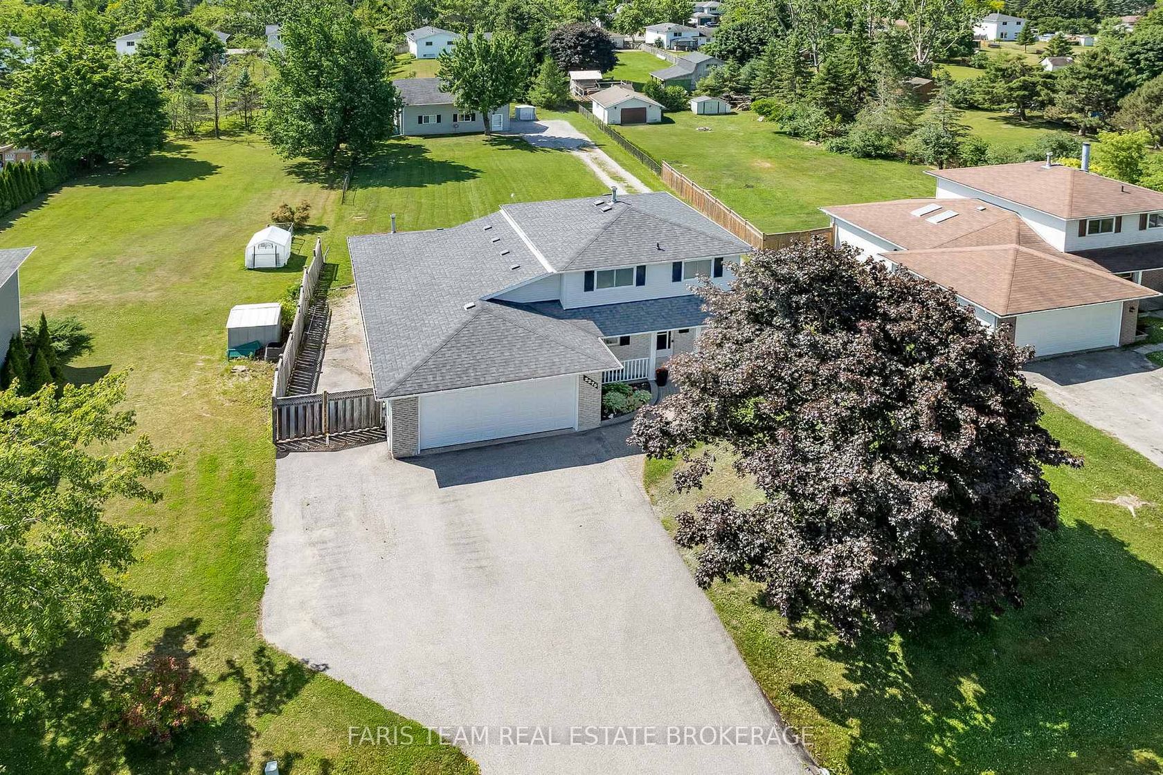 2275 Webb Street, Stroud, Innisfil photo number 2 2275 Webb Street, Stroud, Innisfil photo number 2