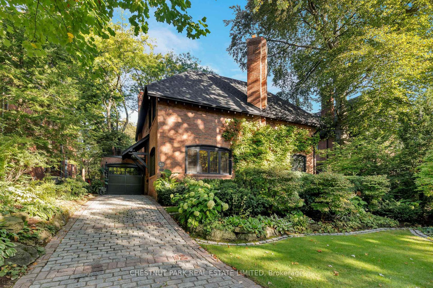 20 McKenzie Avenue, Moore Park, Toronto 