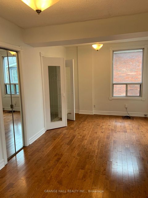Photo 16 at 189 Parkside Drive, Swansea, Toronto