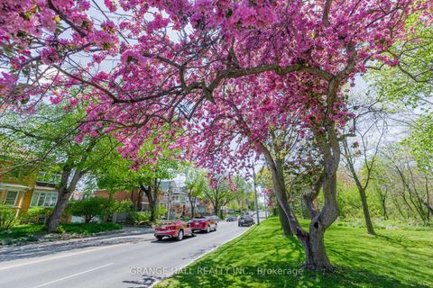 Photo 34 at 189 Parkside Drive, Swansea, Toronto