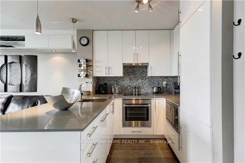 Photo 4 at 323 - 120 Dallimore Circle, Don Mills, Toronto
