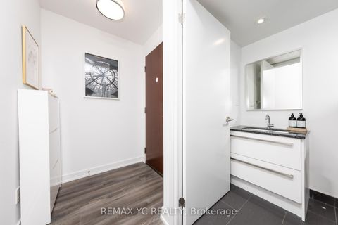 Photo 1 at 715 - 120 Varna Drive, Lawrence, Toronto