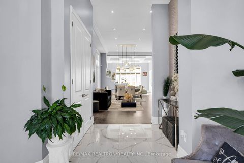 Photo 6 at 15 Cannes Avenue E, Vellore Village, Vaughan