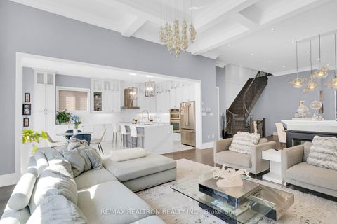 Photo 12 at 15 Cannes Avenue E, Vellore Village, Vaughan