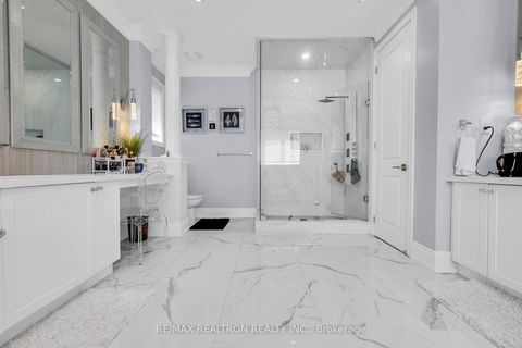 Photo 27 at 15 Cannes Avenue E, Vellore Village, Vaughan