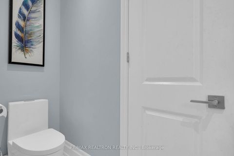 Photo 32 at 15 Cannes Avenue E, Vellore Village, Vaughan