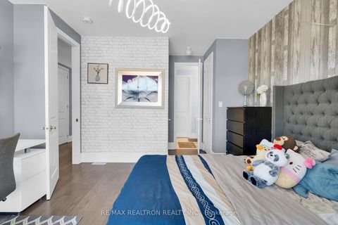 Photo 34 at 15 Cannes Avenue E, Vellore Village, Vaughan