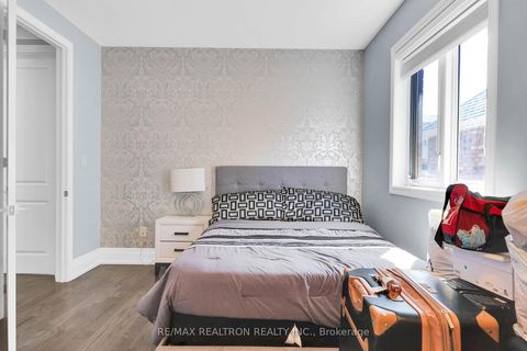 Photo 39 at 15 Cannes Avenue E, Vellore Village, Vaughan