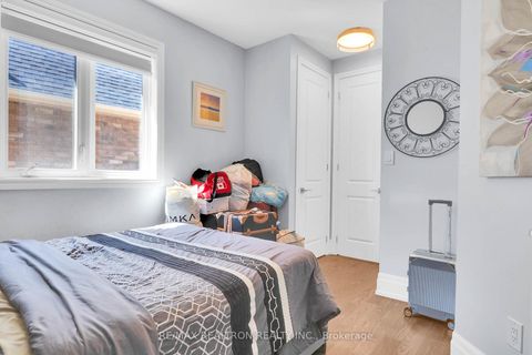 Photo 40 at 15 Cannes Avenue E, Vellore Village, Vaughan