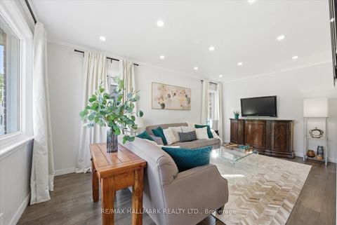Photo 8 at 112 Phillip Avenue, Cliffside, Toronto