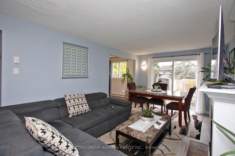 Photo 5 at 39 Corbett Drive, Grove East, Barrie