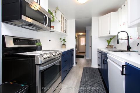 Photo 13 at 39 Corbett Drive, Grove East, Barrie