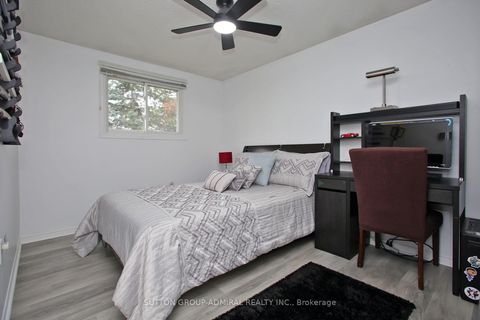 Photo 18 at 39 Corbett Drive, Grove East, Barrie