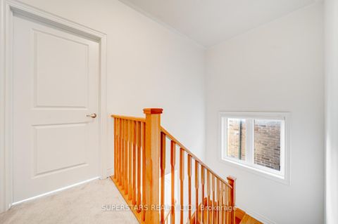 Photo 12 at 40 Boiton Street, Rural Richmond Hill, Richmond Hill