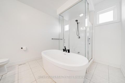 Photo 17 at 40 Boiton Street, Rural Richmond Hill, Richmond Hill